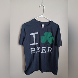 Women's Size Large Shamrock (Love) Beer St. Patrick's Day Black T-Shirt